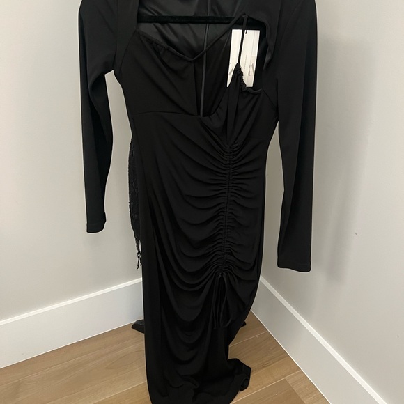 Zara LBD with Asymmetric Design and high slit - Picture 6 of 6